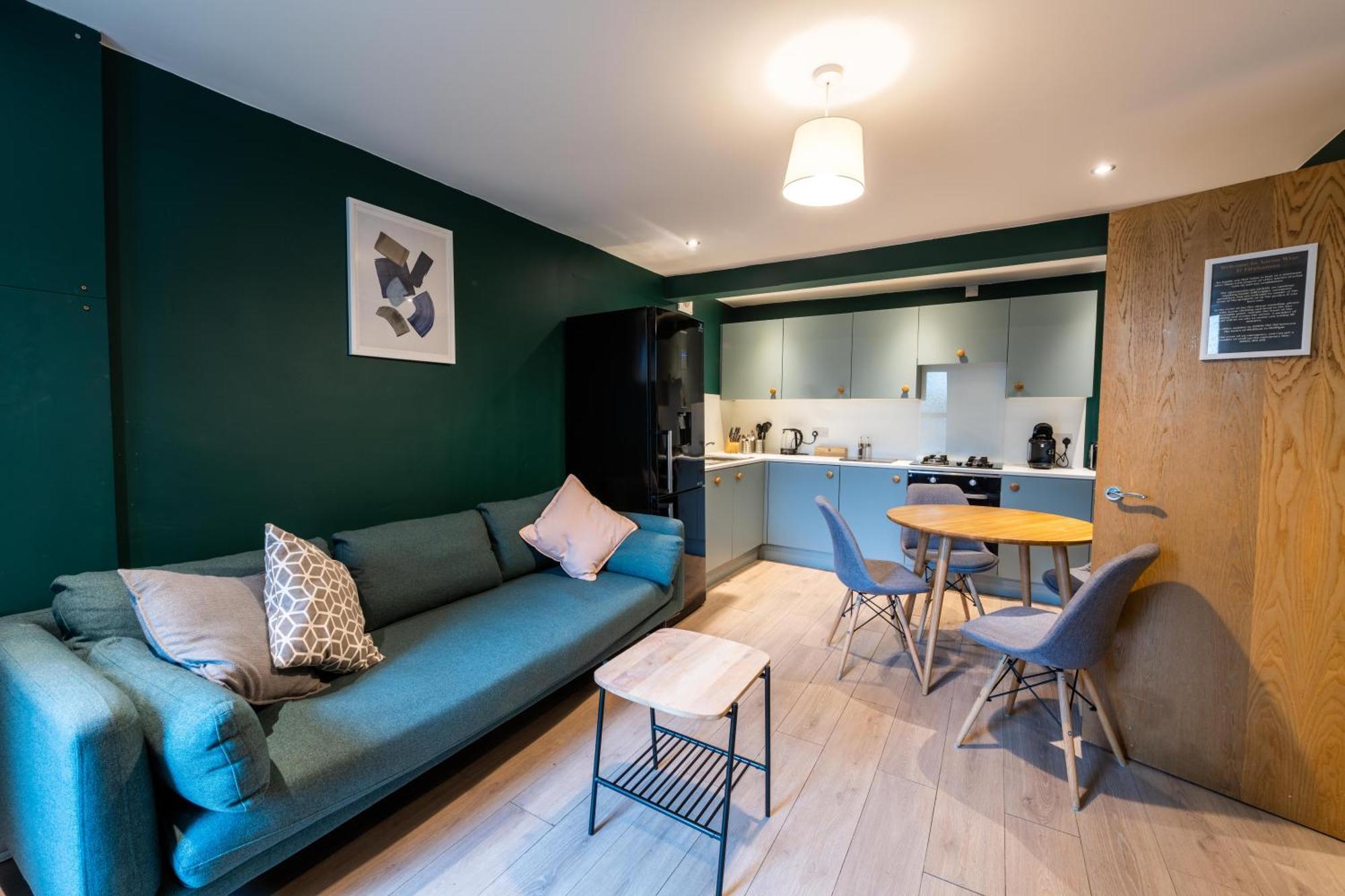 Aaron Wise - 17 Fitzhamon Apartments Cardiff Extérieur photo