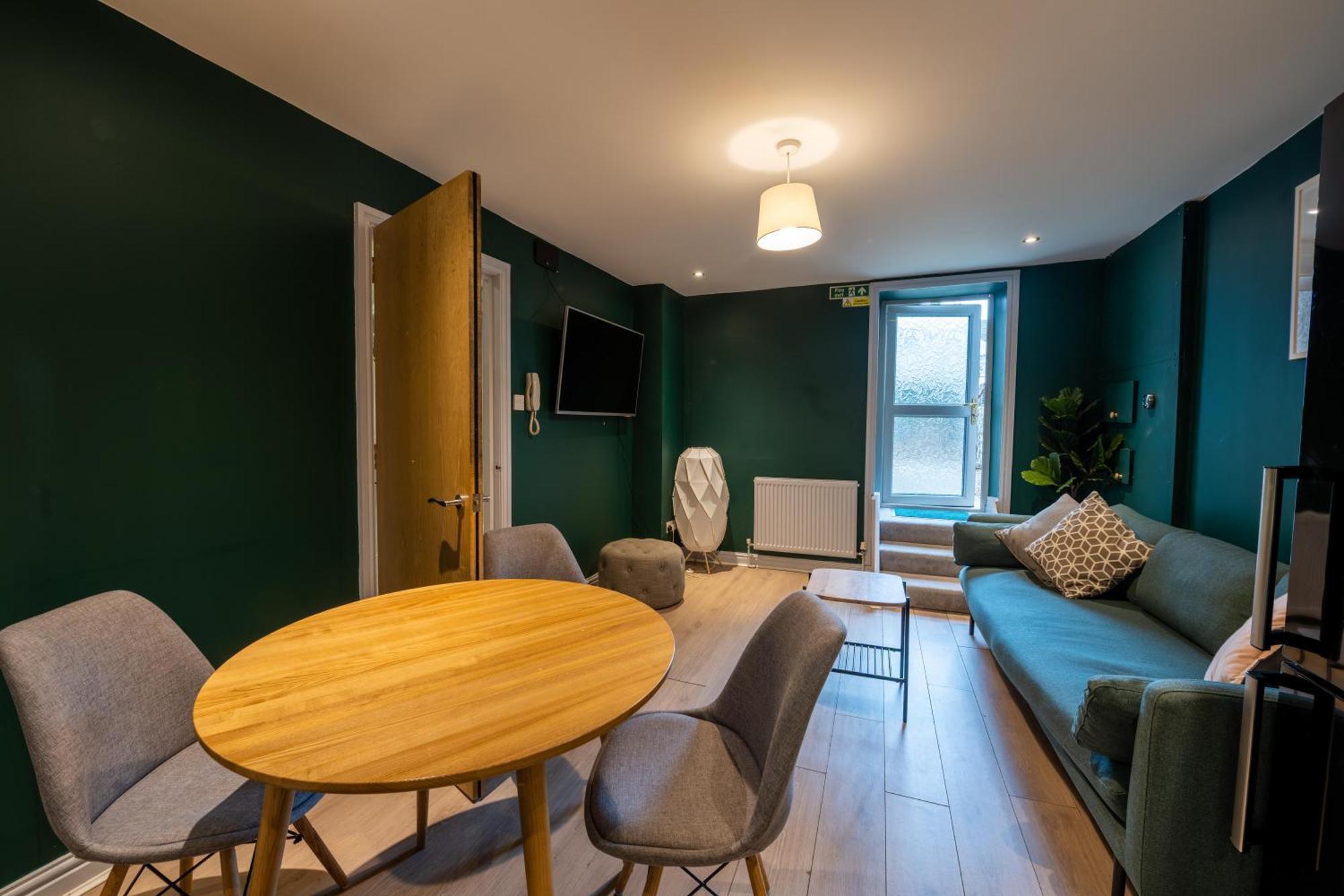 Aaron Wise - 17 Fitzhamon Apartments Cardiff Extérieur photo