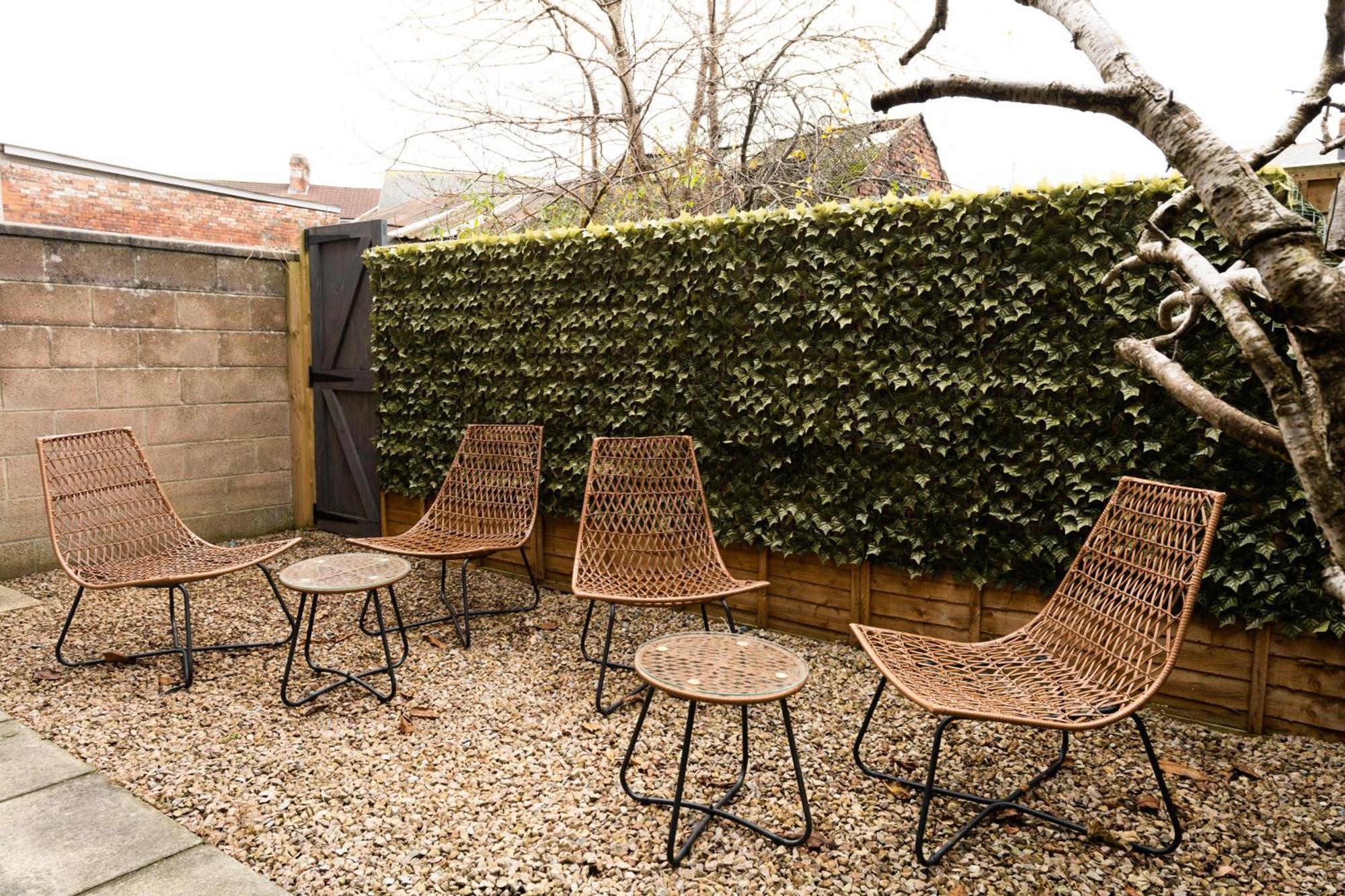 Aaron Wise - 17 Fitzhamon Apartments Cardiff Extérieur photo