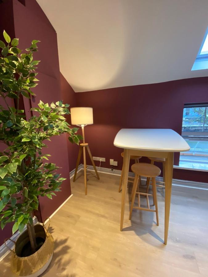 Aaron Wise - 17 Fitzhamon Apartments Cardiff Extérieur photo