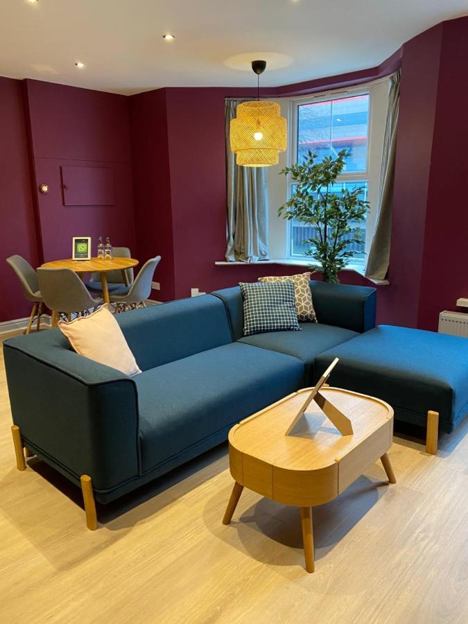 Aaron Wise - 17 Fitzhamon Apartments Cardiff Extérieur photo