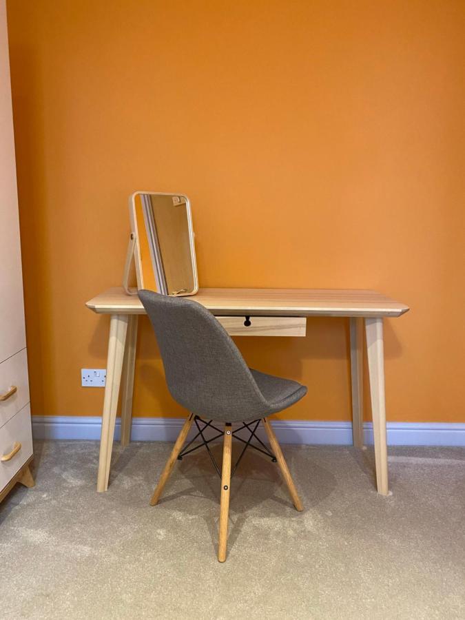 Aaron Wise - 17 Fitzhamon Apartments Cardiff Extérieur photo