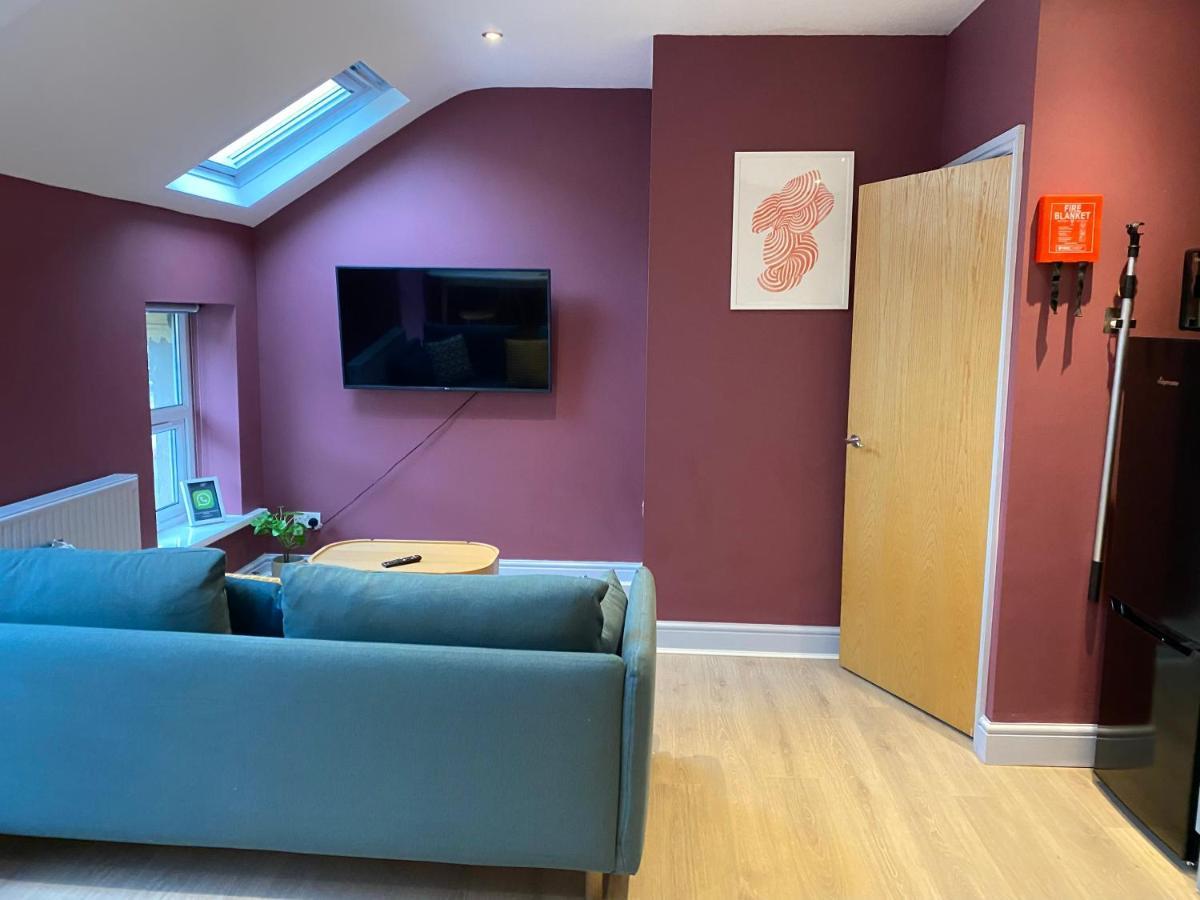 Aaron Wise - 17 Fitzhamon Apartments Cardiff Extérieur photo